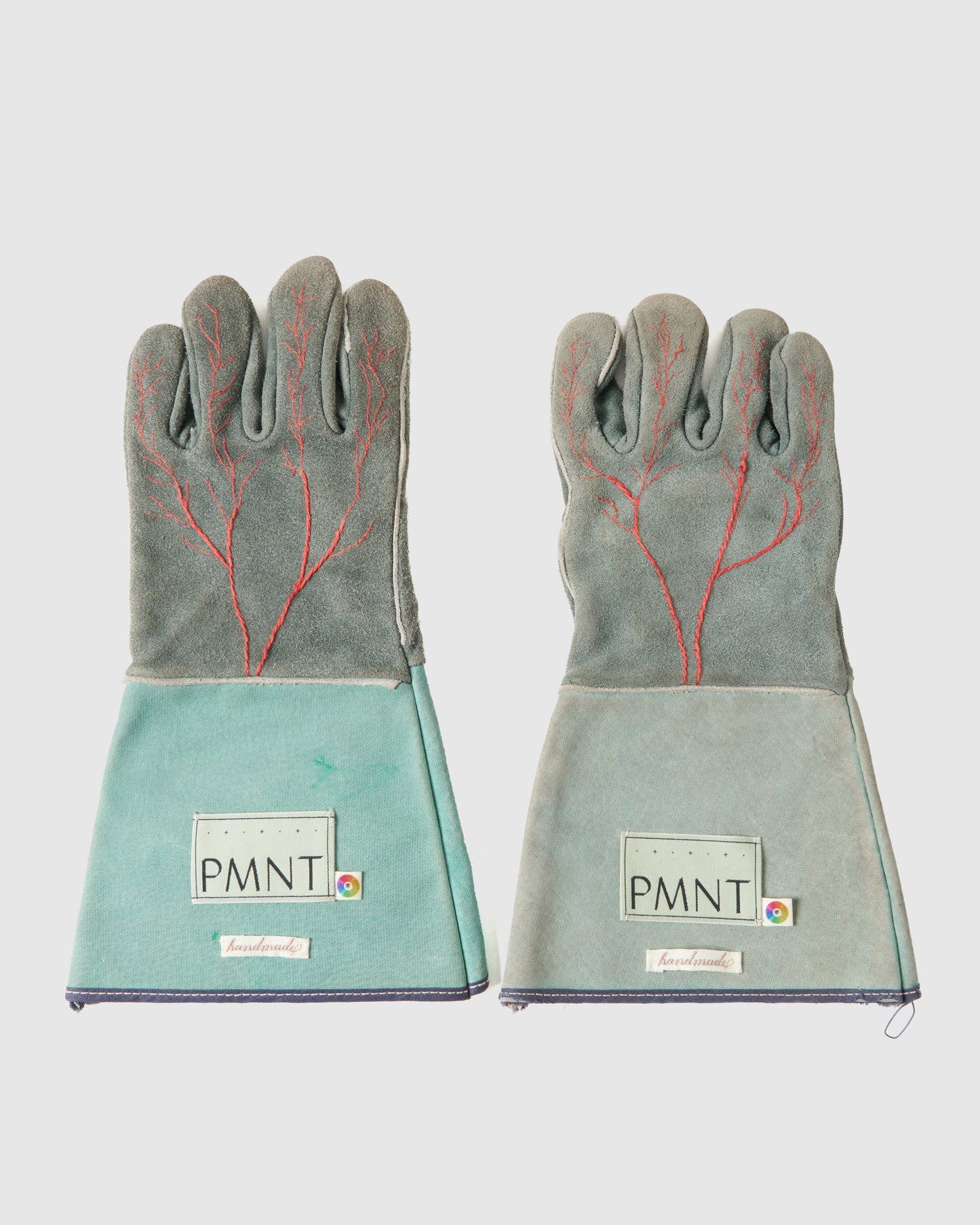 Vein embroidered gloves【Delivery in August 2026】