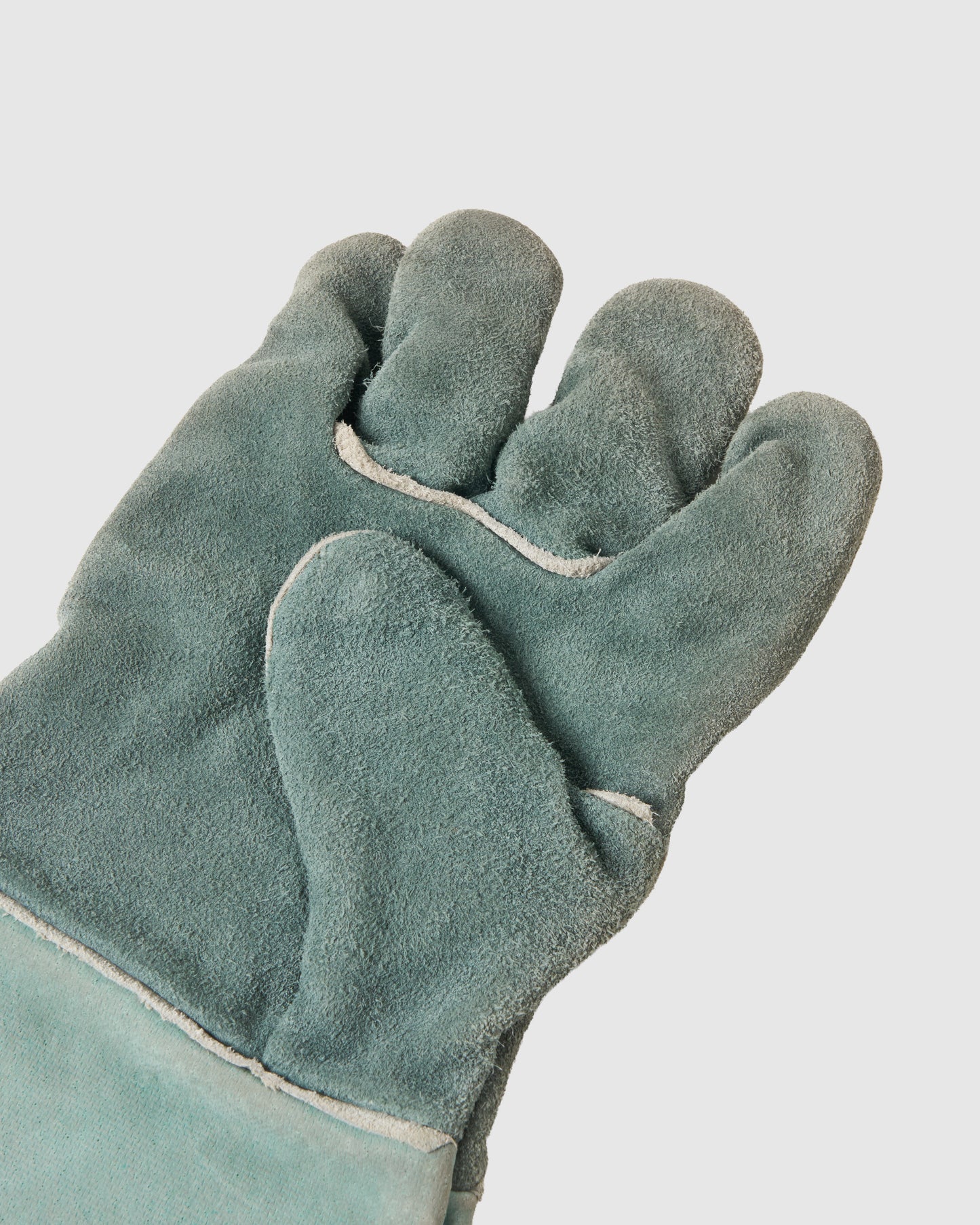 Vein embroidered gloves【Delivery in August 2026】