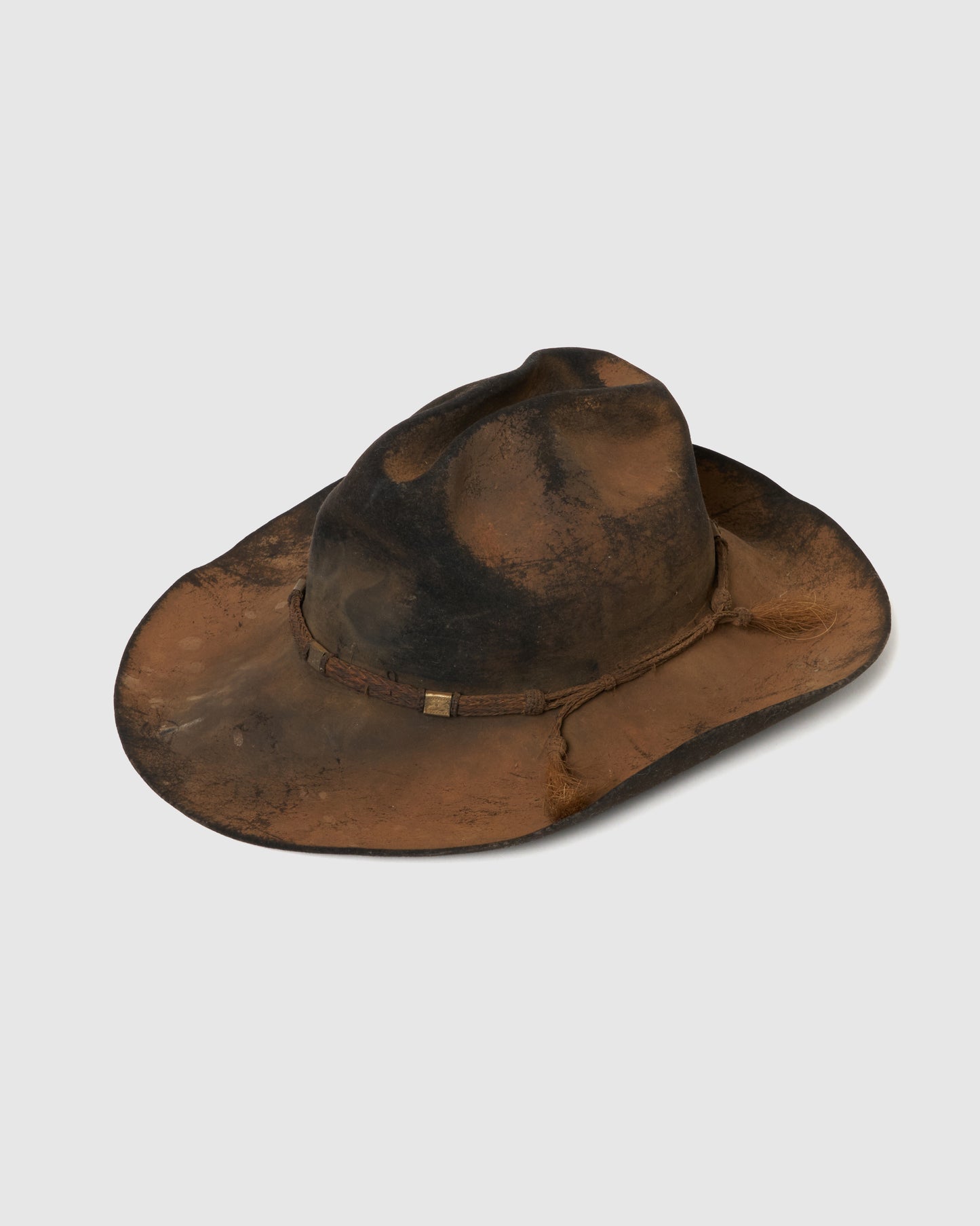 Beaded distressed hat【Delivery in August 2026】